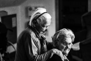 Black and white image of an Old couple